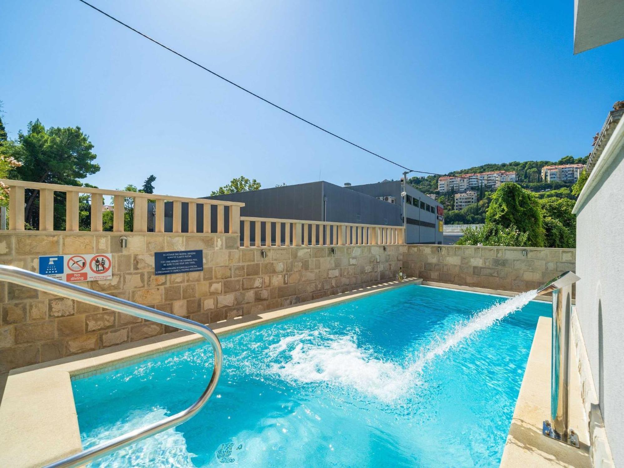 Apartments Aura - Comfort Studio Apartment E With Shared Swimming Pool Dubrovnik Exteriör bild